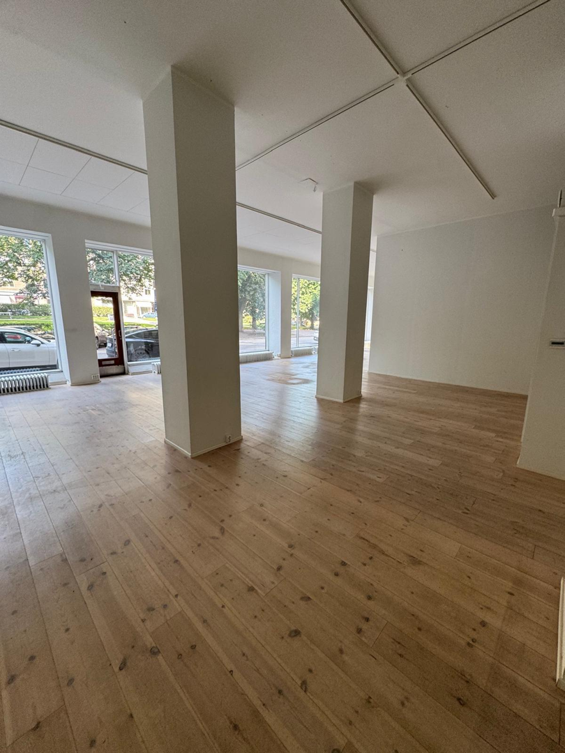 Eteläinen Hesperiankatu 8, 250m2, Katutaso, Liiketila