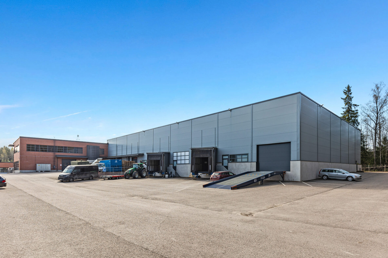 Koskelontie 20, 1200m2, Katutaso, Varastotila