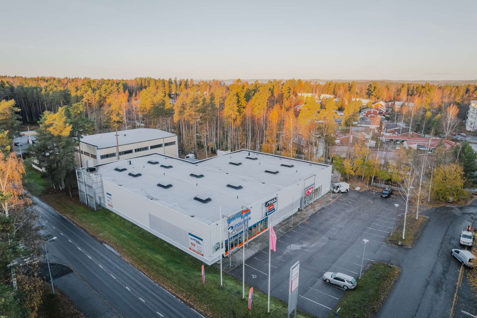 Hakamäenkuja 2 LOHJA, 650m2, , Liiketila