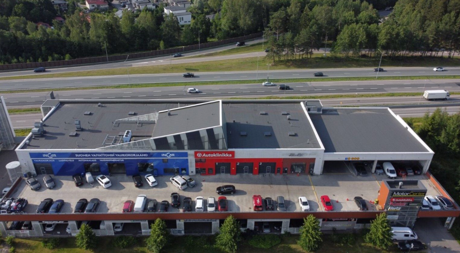 Sillankorva 15, 331m2, Katutaso, Liiketila