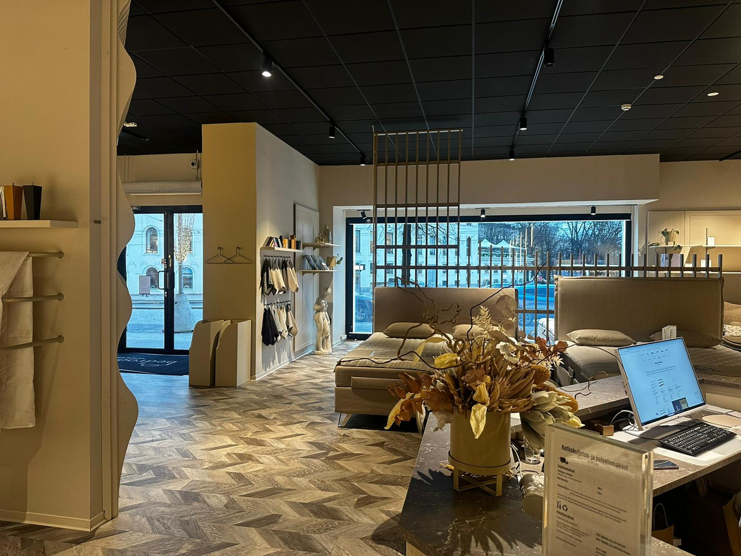 Mannerheimintie 2, 238m2, Katutaso, Liiketila