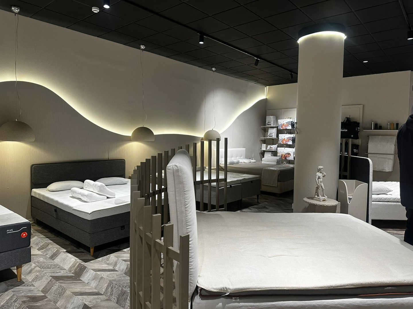 Mannerheimintie 2, 238m2, Katutaso, Liiketila