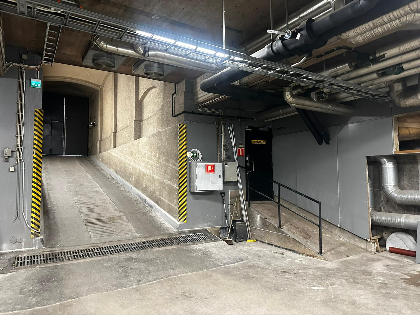 Mannerheimintie 2, 238m2, Katutaso, Liiketila