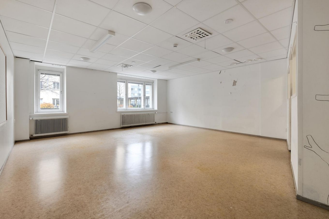 Viides Linja 4, 507m2, Katutaso, Liiketila