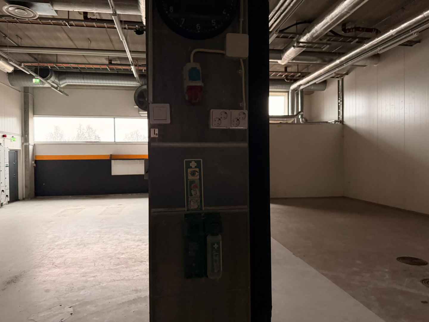 Sillankorva 15, 331m2, Katutaso, Liiketila