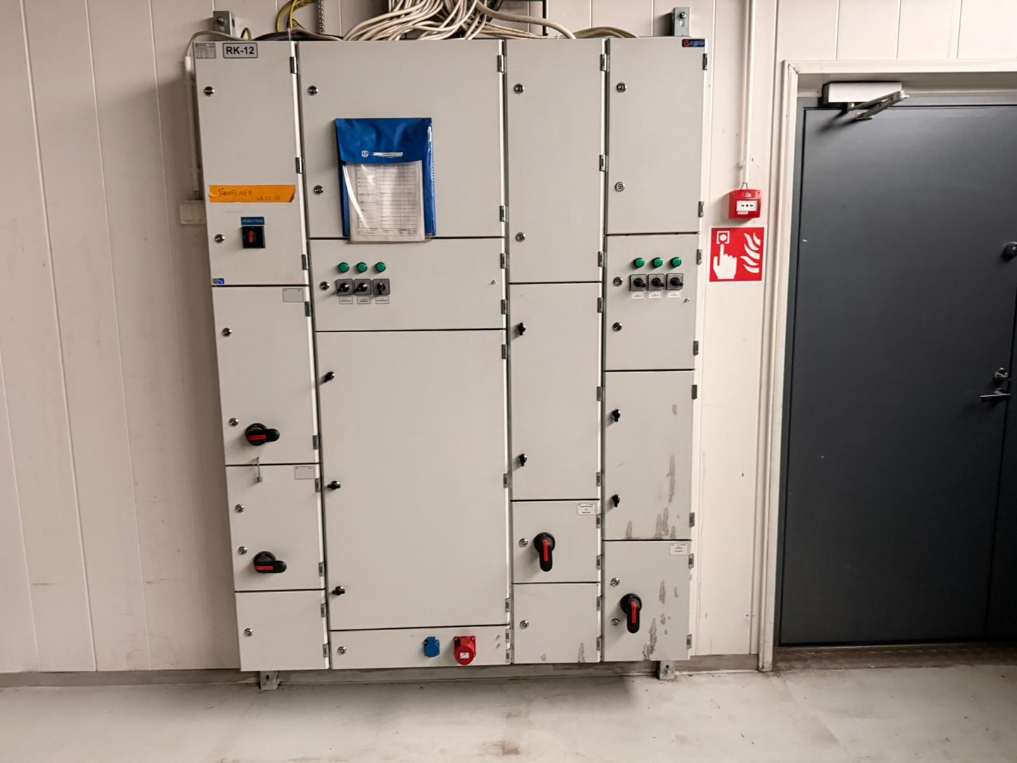 Sillankorva 15, 331m2, Katutaso, Liiketila