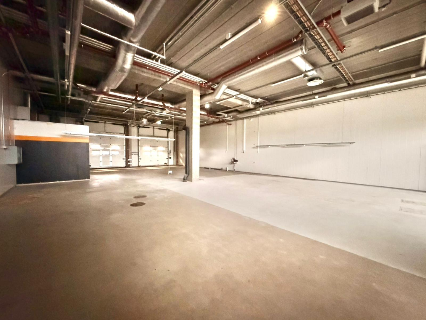 Sillankorva 15, 331m2, Katutaso, Liiketila