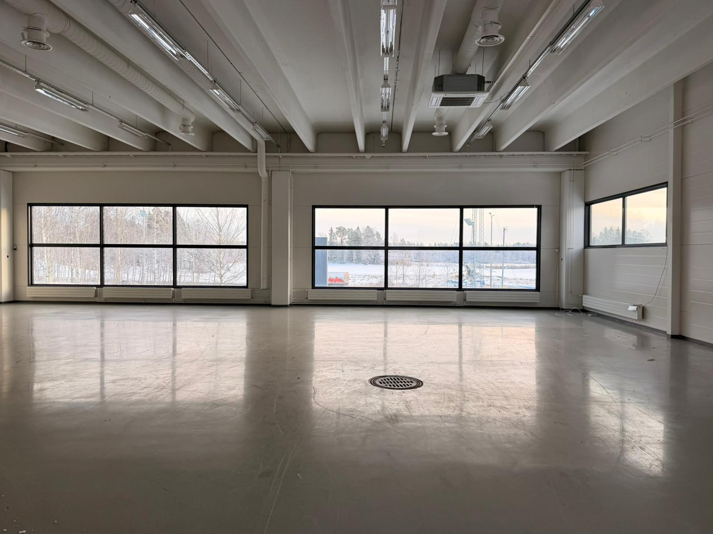 Kartanonherrantie 7, 412m2, 2. kerros, Tuotantotila