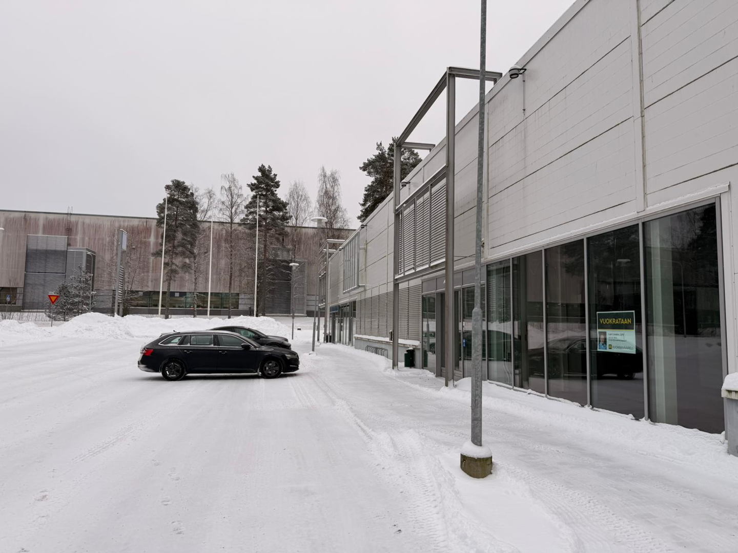 Hakamäenkuja 2 LOHJA, 650m2, , Liiketila