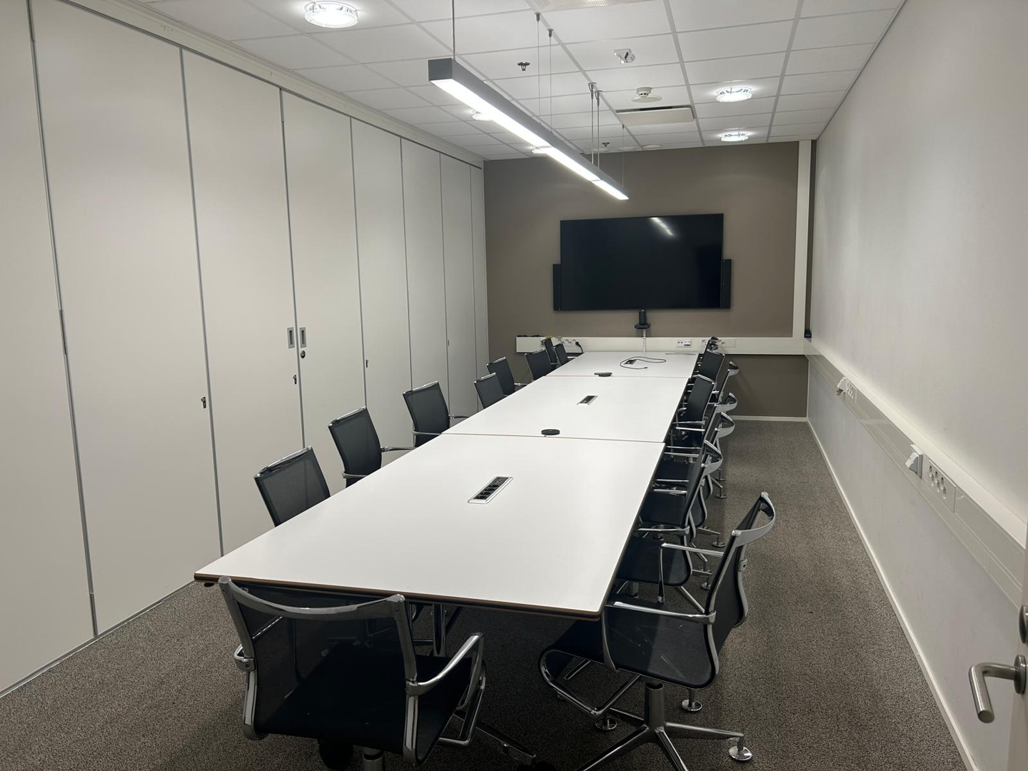 Porttipuistontie 1, 858m2, 2. kerros, Toimistotila