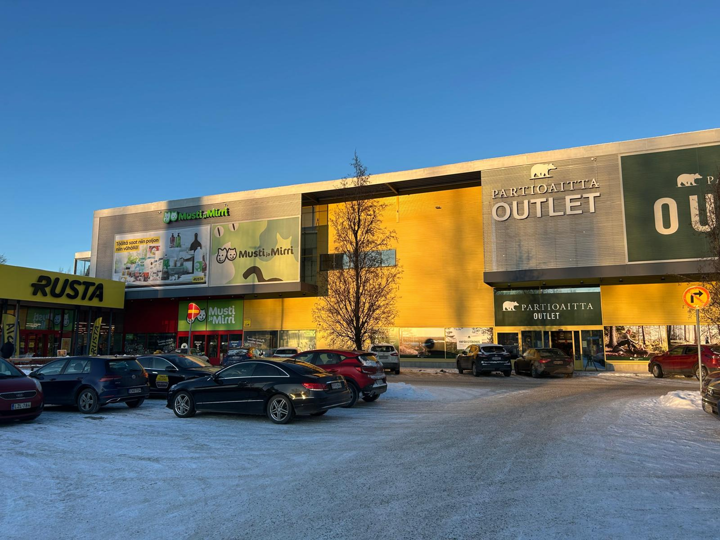 Porttipuistontie 1, 1948m2, 2. kerros, Liiketila