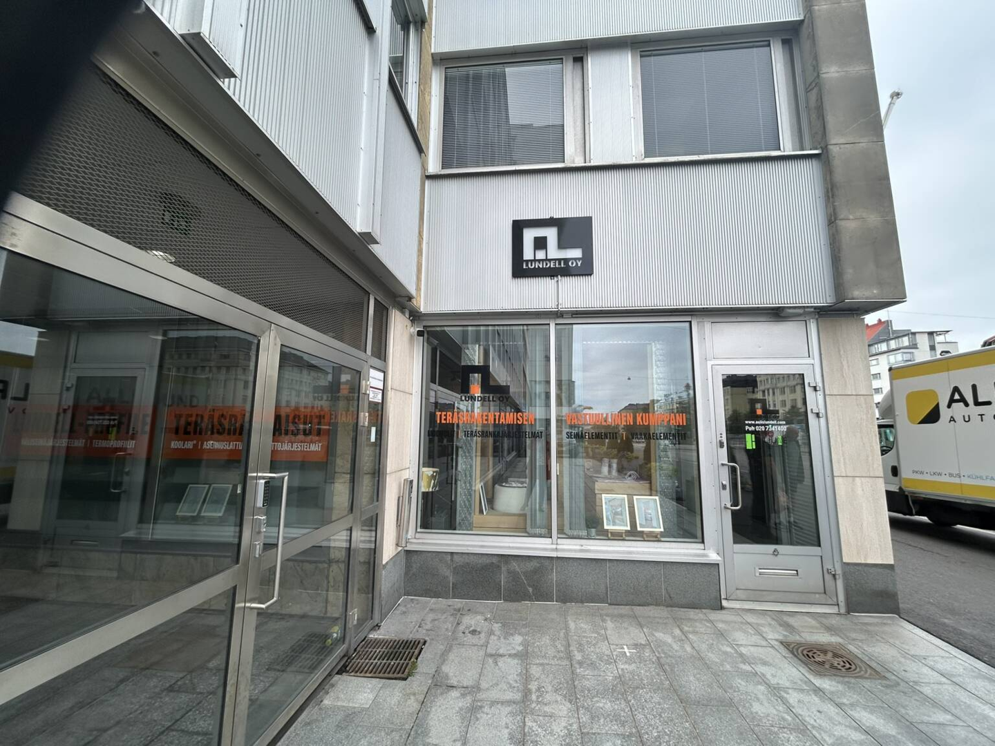 Runeberginkatu 5, 66m2, Katutaso, Liiketila