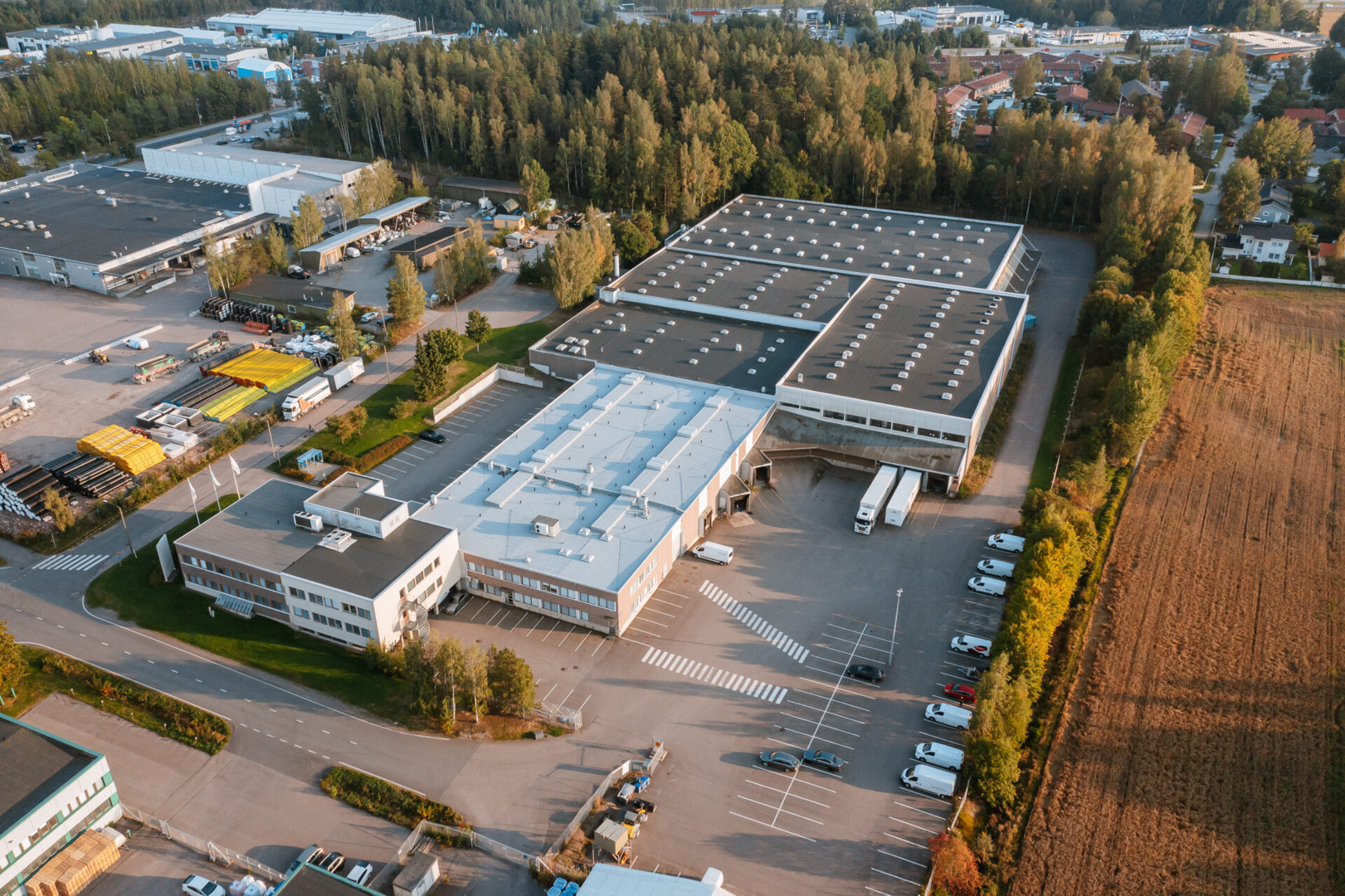 Läntinen teollisuuskatu 2, 14183m2, , Varastotila