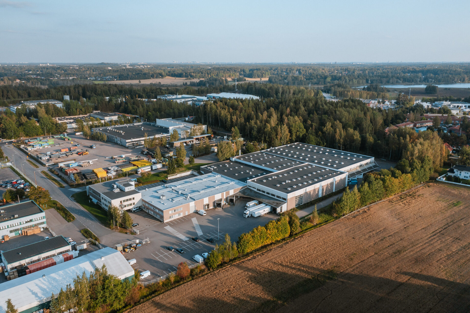 Läntinen teollisuuskatu 2, 14183m2, , Varastotila