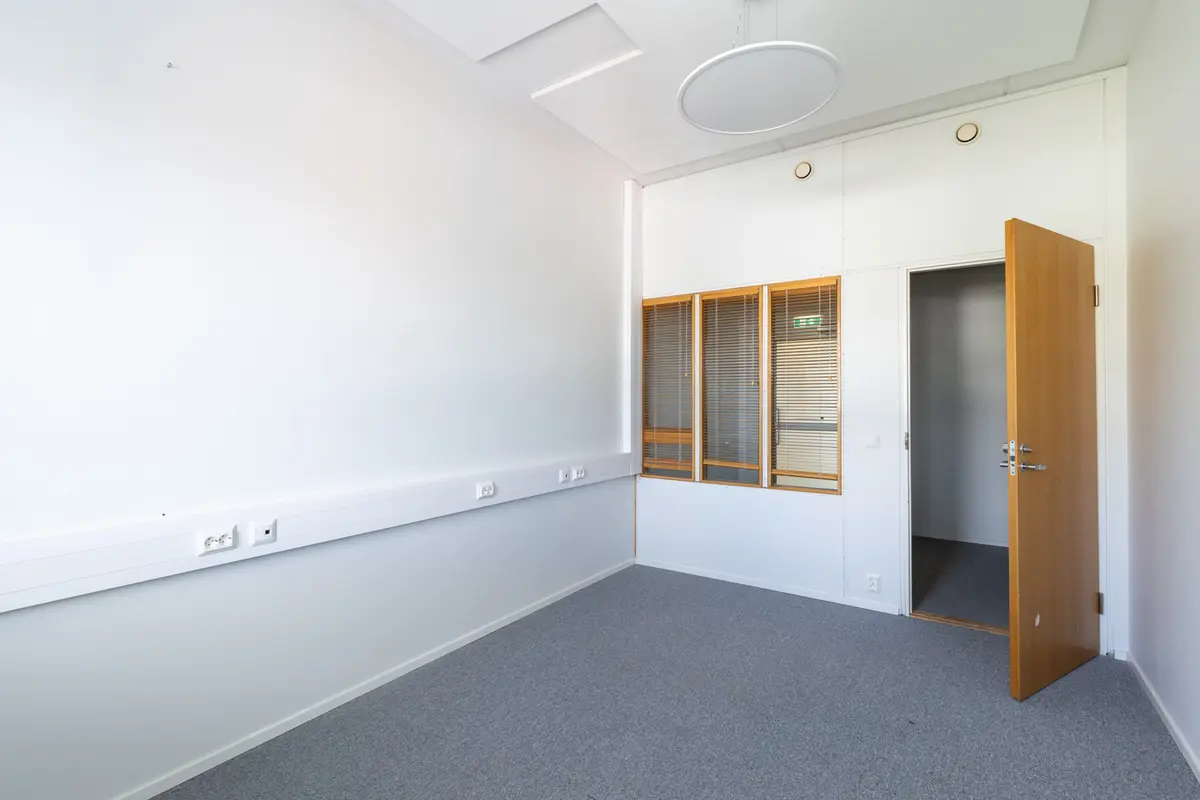 Malmin kauppatie 8, 249m2, 4. kerros, Toimistotila