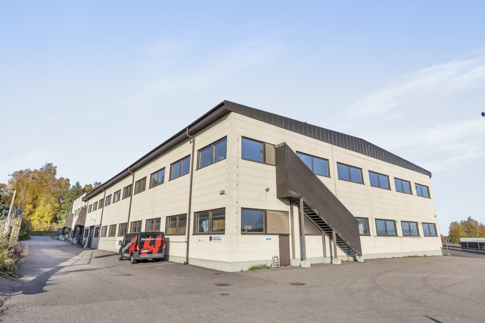Vantaanpuistontie 31, 260m2, Katutaso, Varastotila