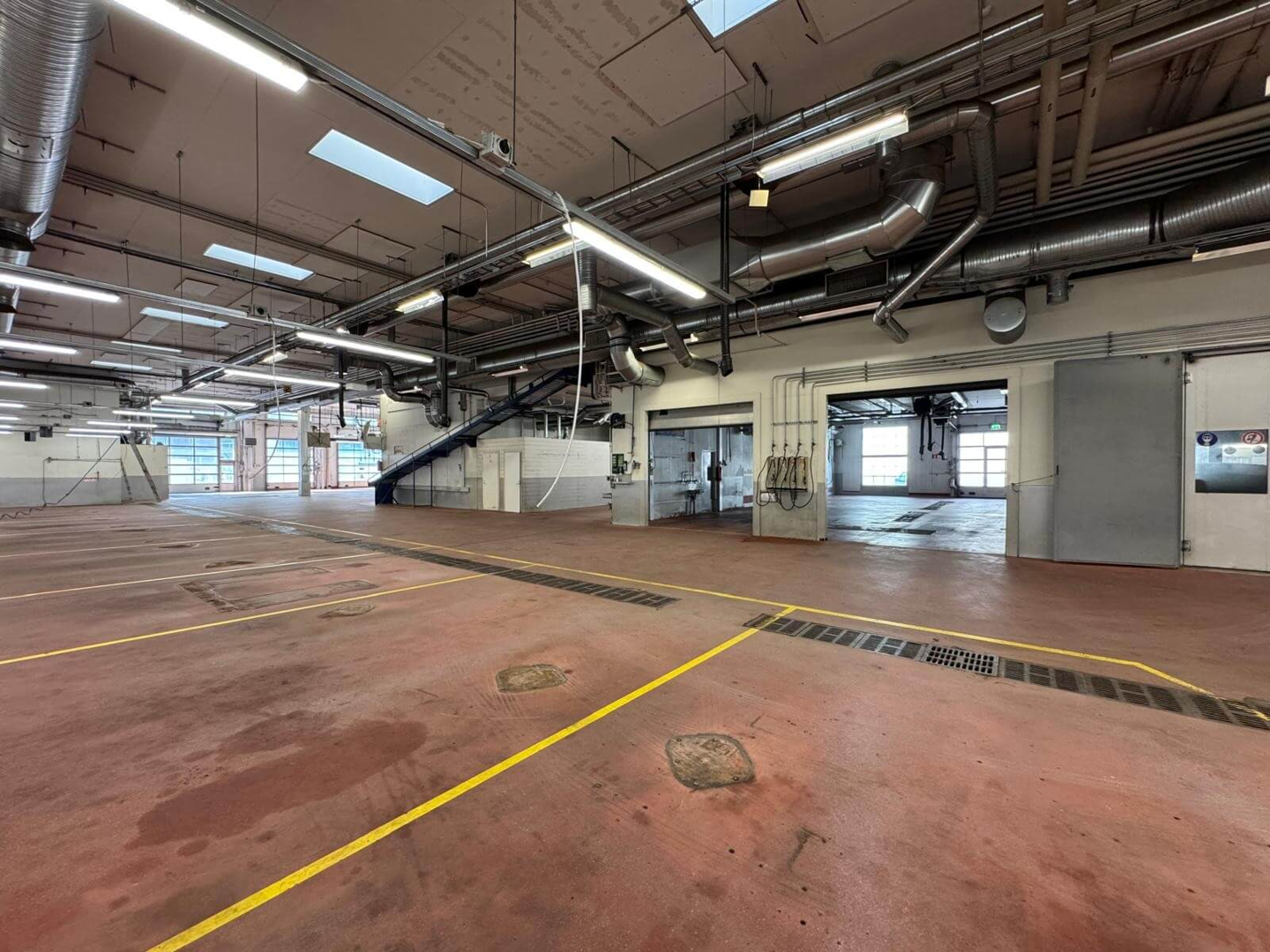 Muonamiehentie 12, 2100m2, , Varastotila