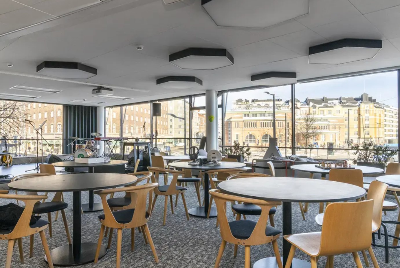 Siltasaarenkatu 16, 2005m2, Useita kerroksia, Toimistotila