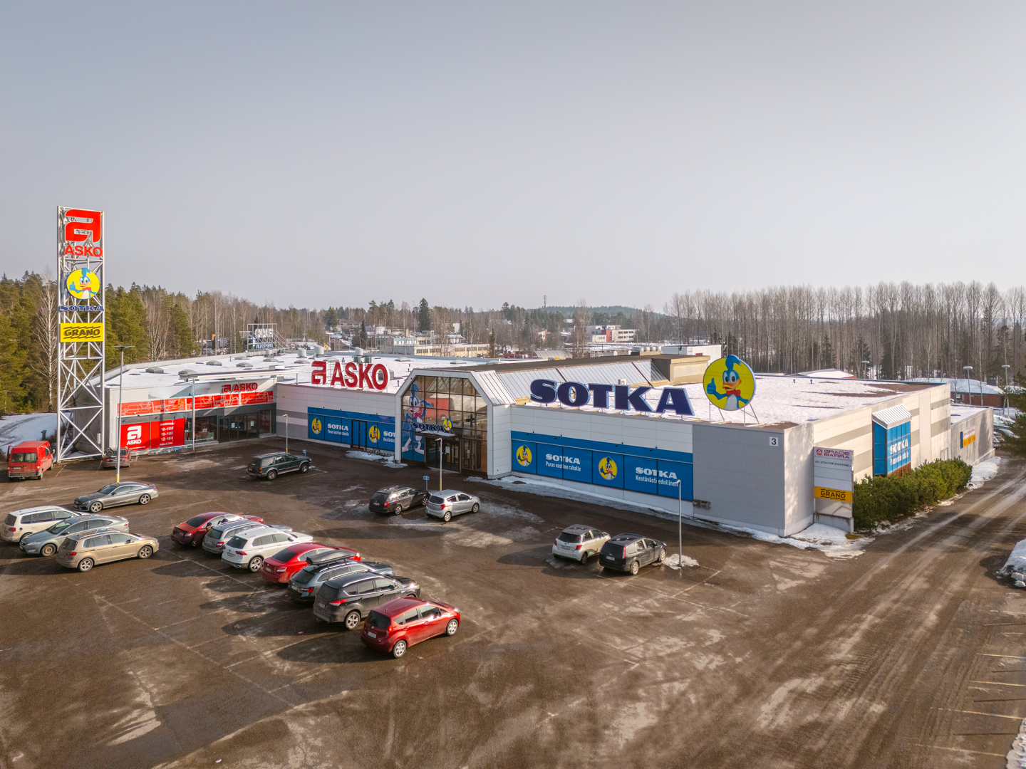 Lehtikaari 3 KOUVOLA, 1882m2, 1. kerros, Liiketila