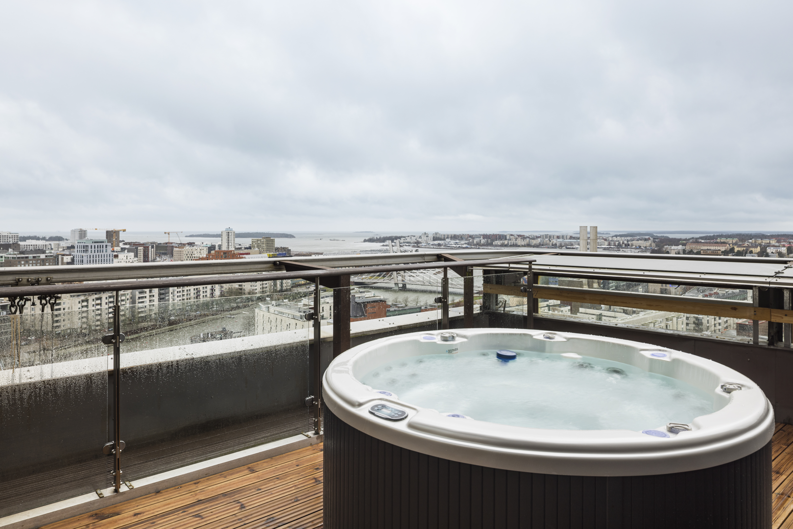 Itämerentori 2, 380m2, 14. kerros, Toimistotila