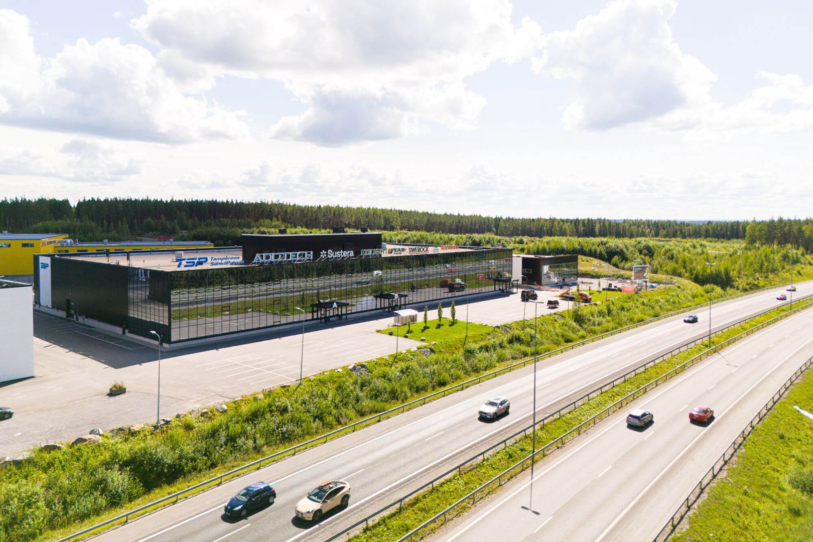 Autokeskuksentie 16 PIRKKALA, 403m2, , Varastotila