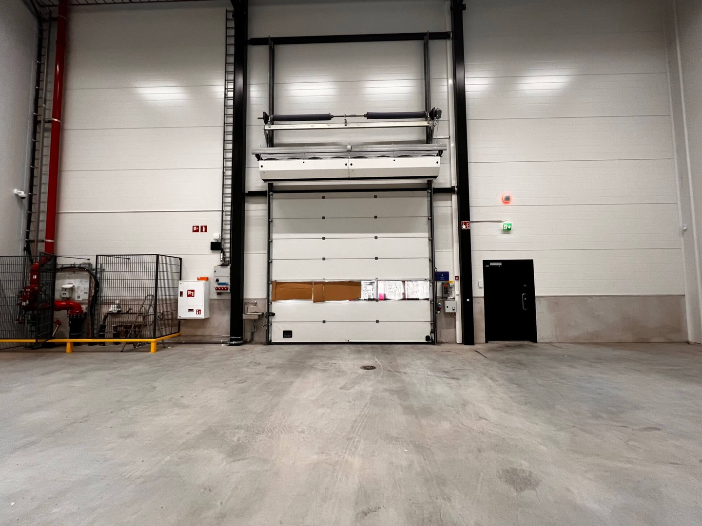 Autokeskuksentie 16 PIRKKALA, 403m2, , Varastotila