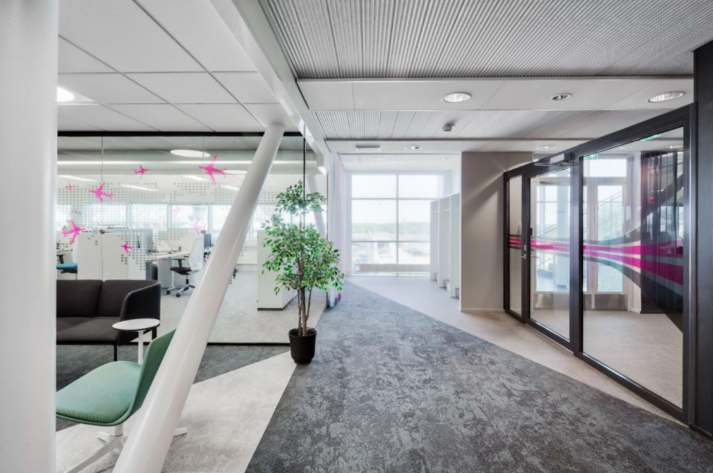 Lentäjäntie 1, 730m2, 3. kerros, Toimistotila