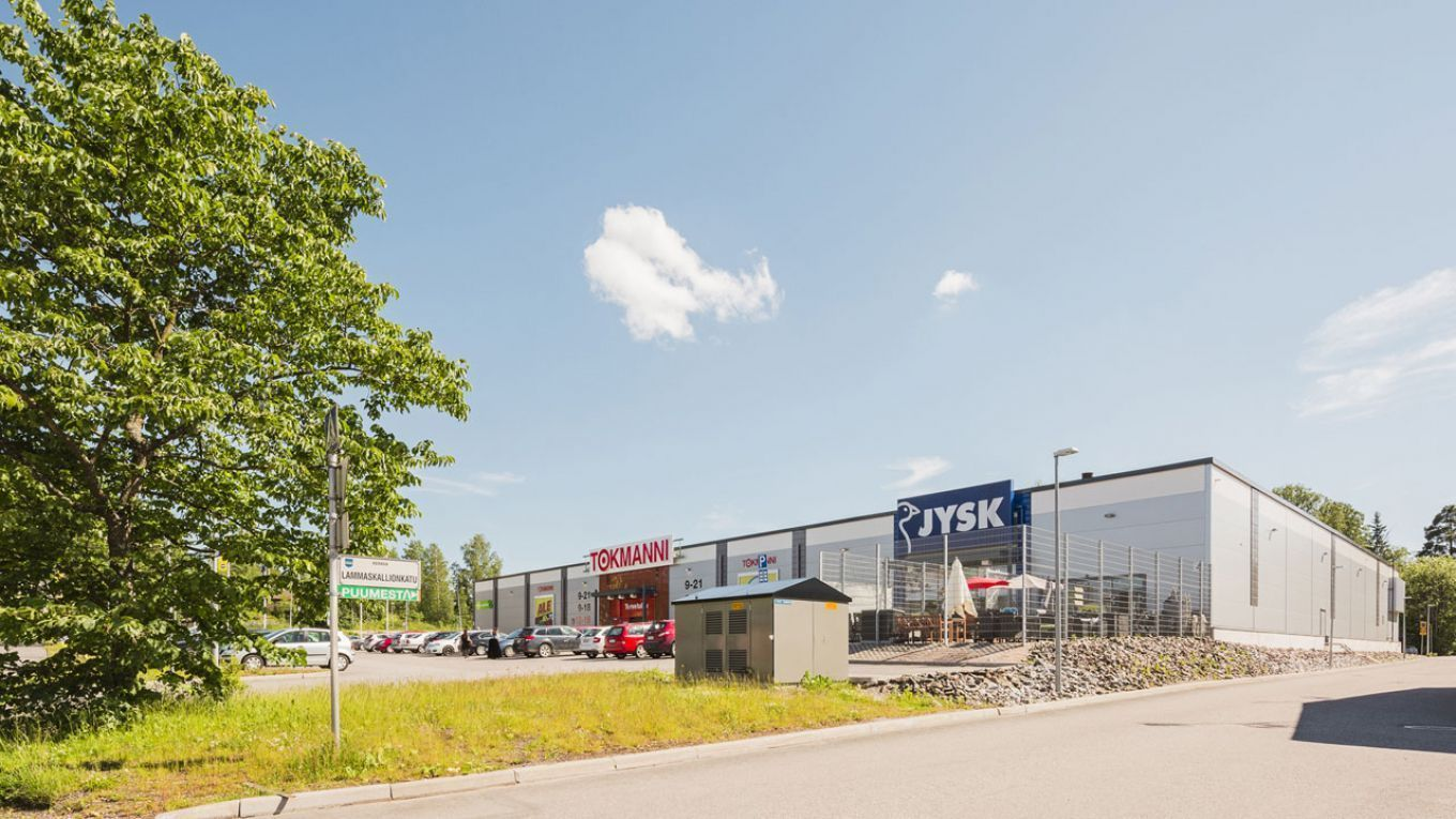 Peltomäenkatu 2-4 KERAVA, 1349m2, Katutaso, Liiketila