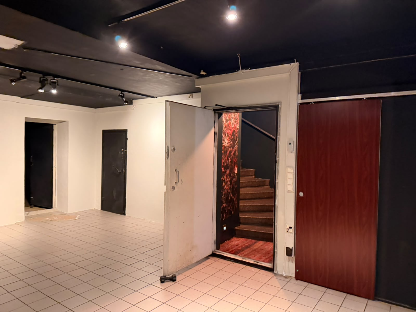 Mannerheimintie 68, 250m2, Katutaso, Liiketila