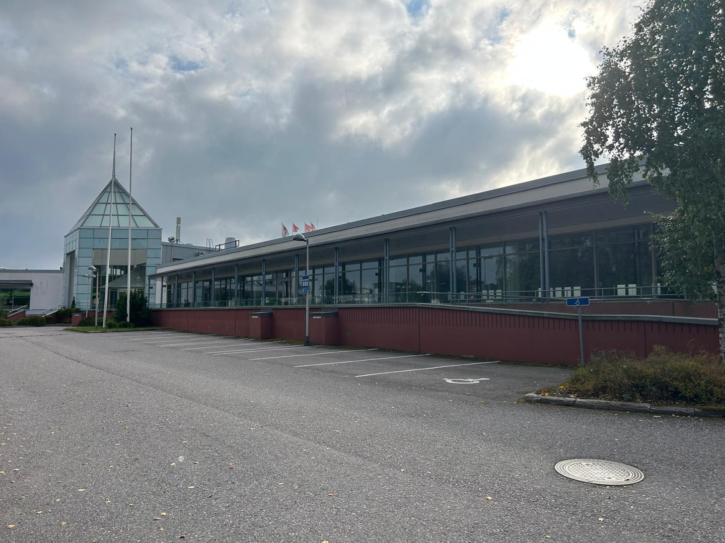 Martinsillantie 2a, 1500m2, Katutaso, Liiketila