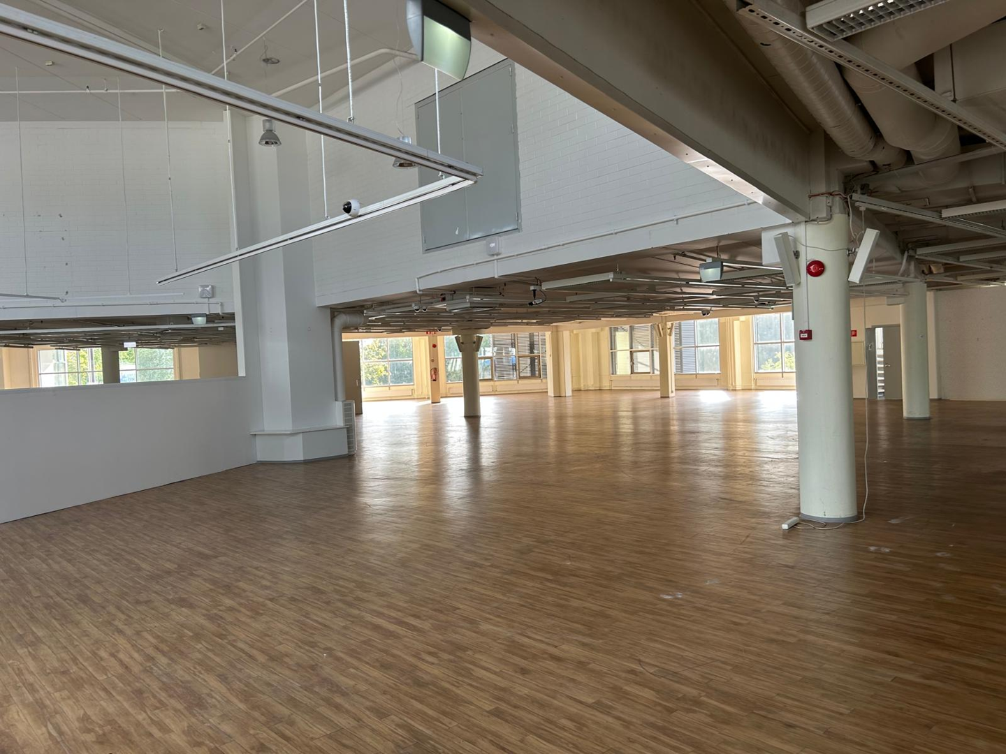 Martinsillantie 2a, 1500m2, Katutaso, Liiketila