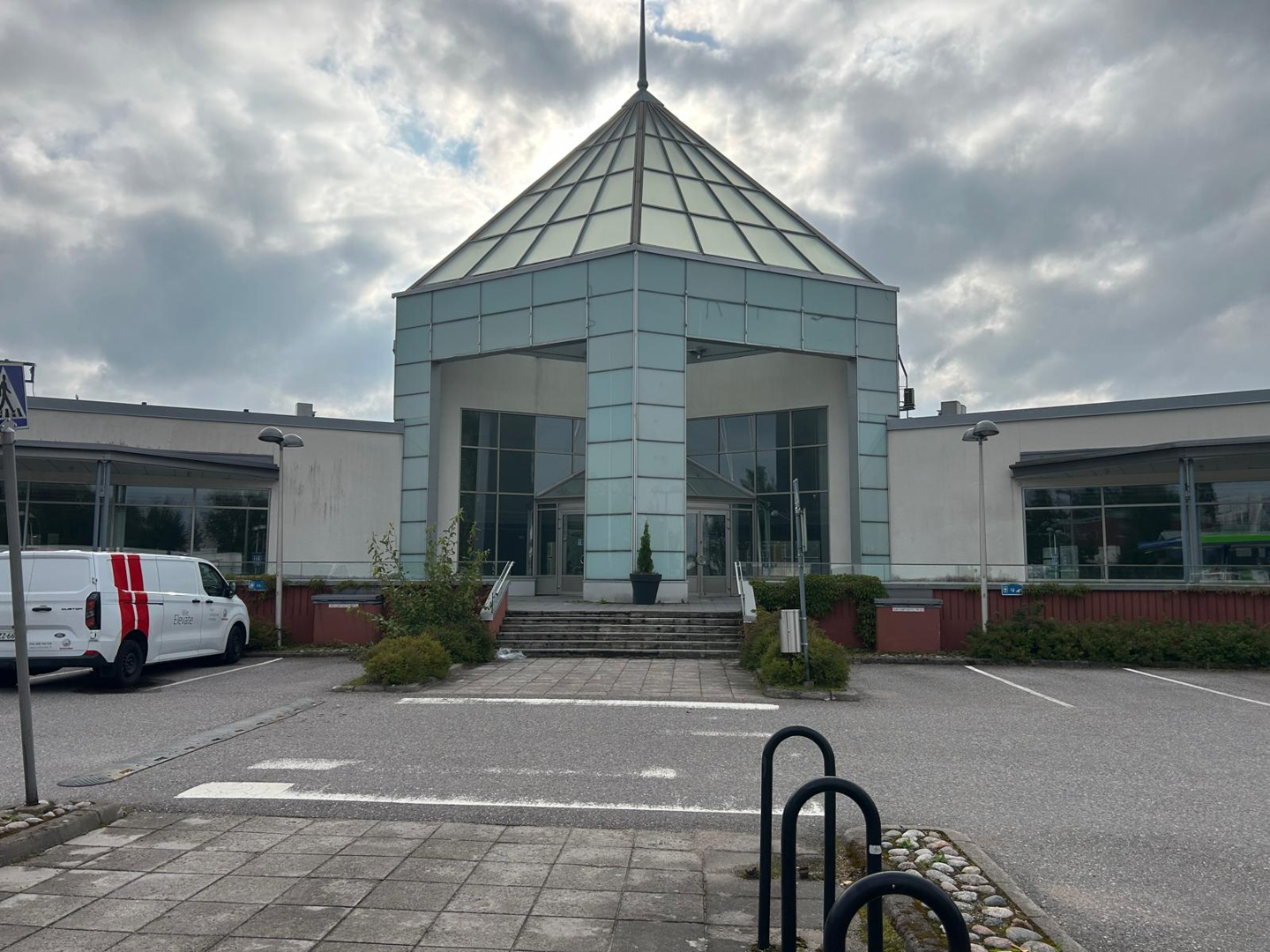 Martinsillantie 2a, 1500m2, Katutaso, Liiketila