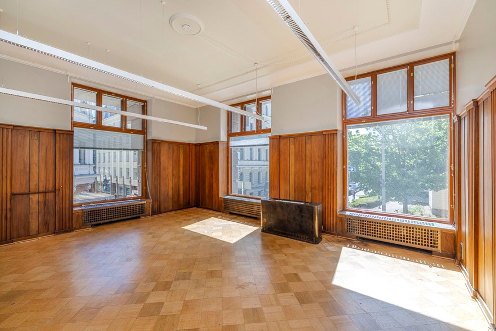 Lönnrotinkatu 5, 360m2, 2. kerros, Toimistotila
