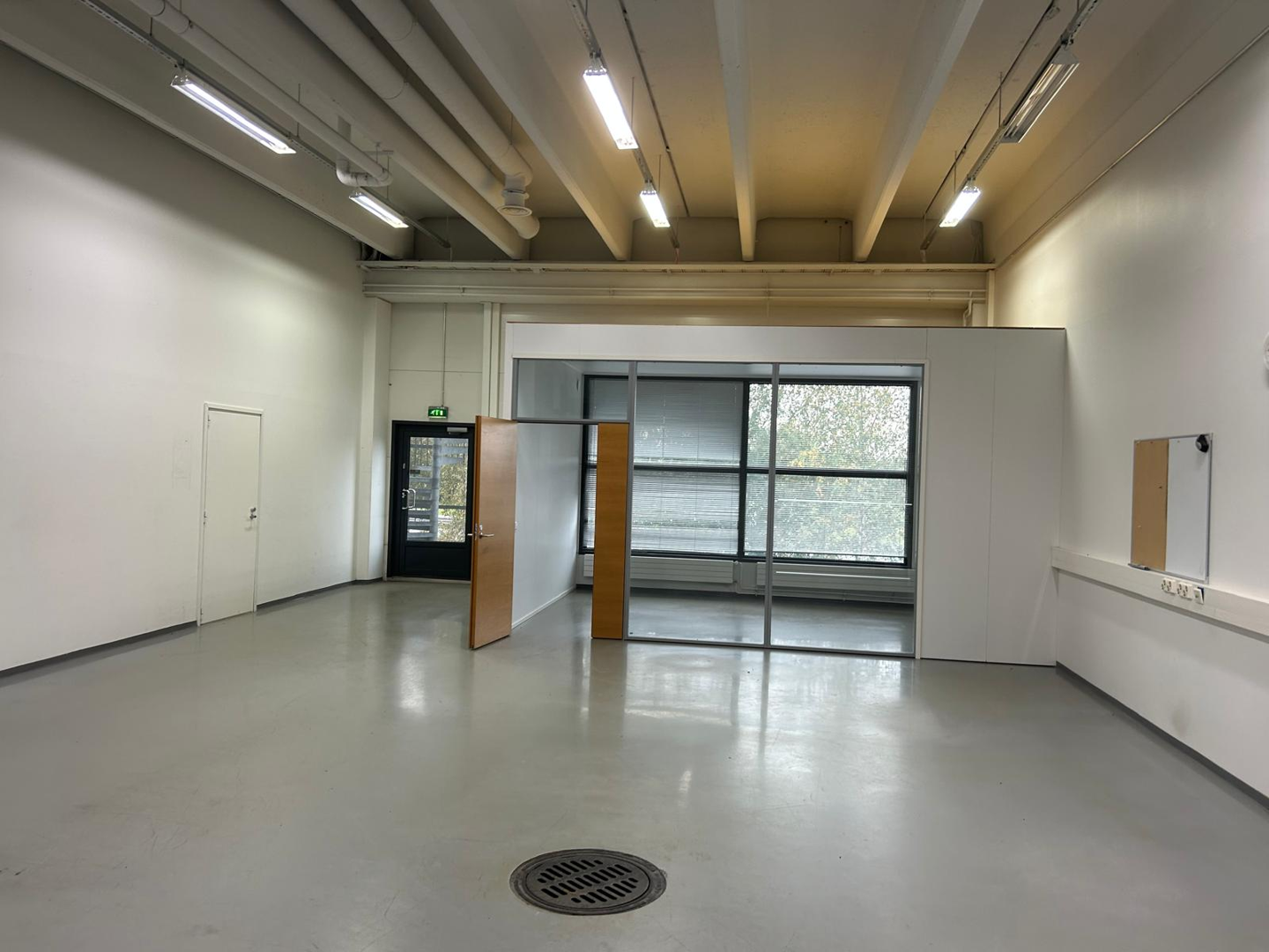 Kartanonherrantie 7, 412m2, 2. kerros, Tuotantotila