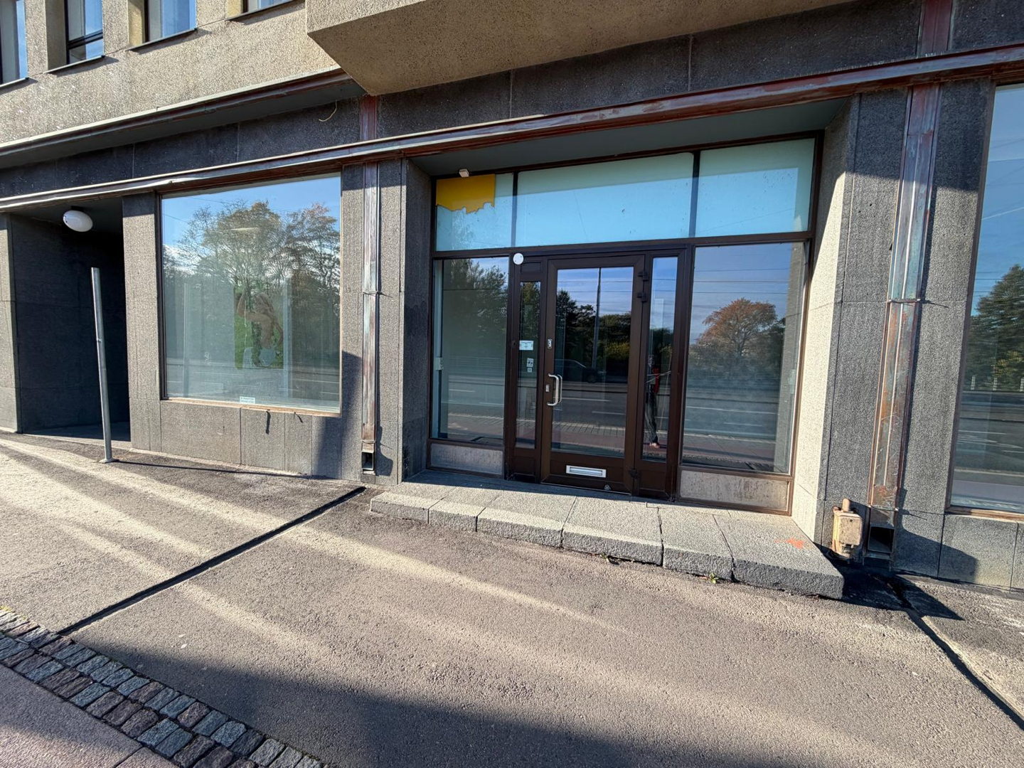 Mannerheimintie 40, 150m2, Katutaso, Liiketila
