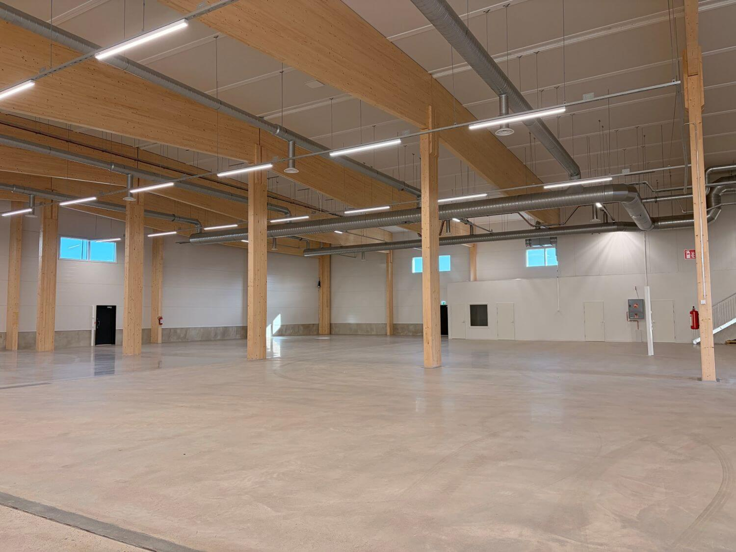 Sähkötie 10, 2016m2, Useita kerroksia, Liiketila