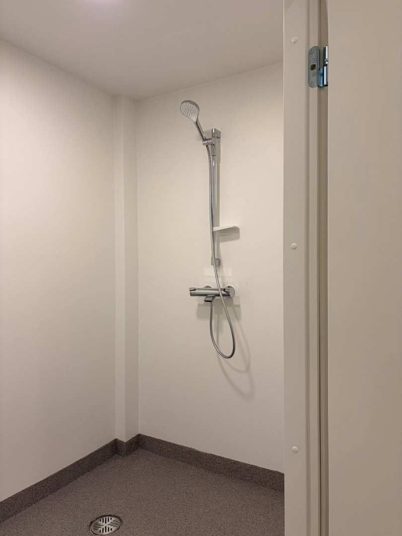 Sähkötie 10, 2016m2, Useita kerroksia, Liiketila